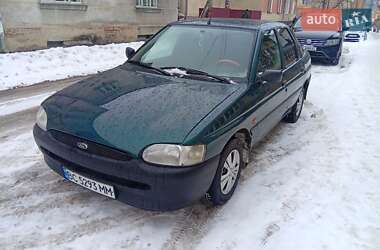 Хэтчбек Ford Escort 1997 в Стрые