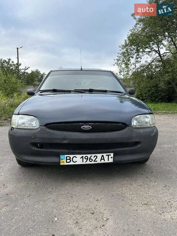 Хэтчбек Ford Escort 1997 в Шептицькому