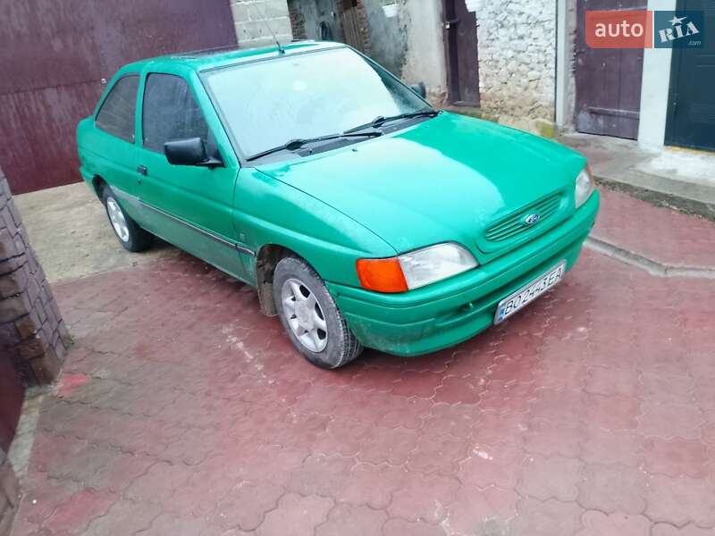 Хэтчбек Ford Escort 1991 в Тернополе