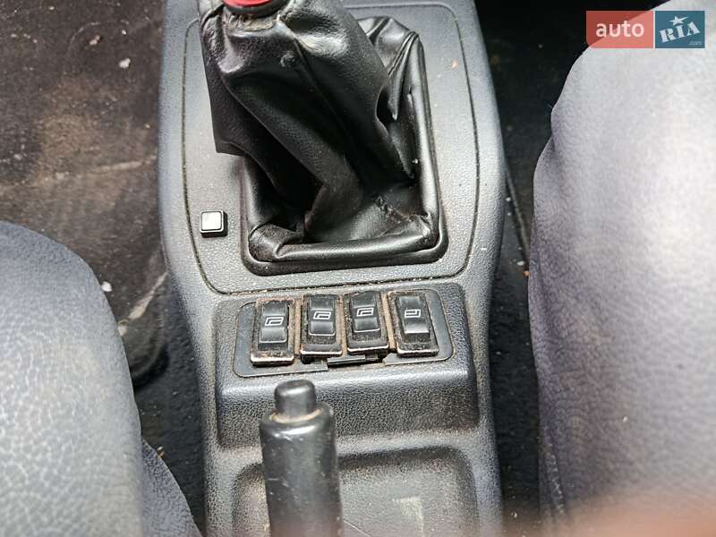 Хетчбек Ford Escort 1994 в Великосілках фото 4 Хетчбек Ford Escort 1994 в Великосілках