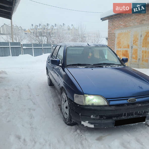 Хэтчбек Ford Escort 1992 в Тернополе фото Хэтчбек Ford Escort 1992 в Тернополе