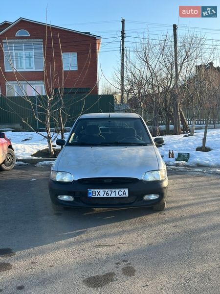 Хэтчбек Ford Escort 1996 в Хмельницком