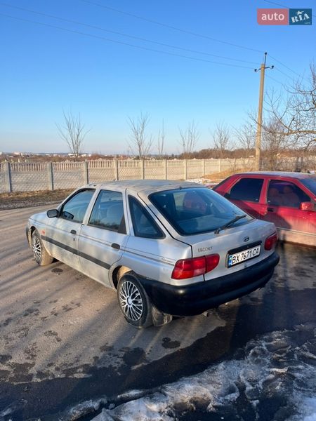 Хэтчбек Ford Escort 1996 в Хмельницком