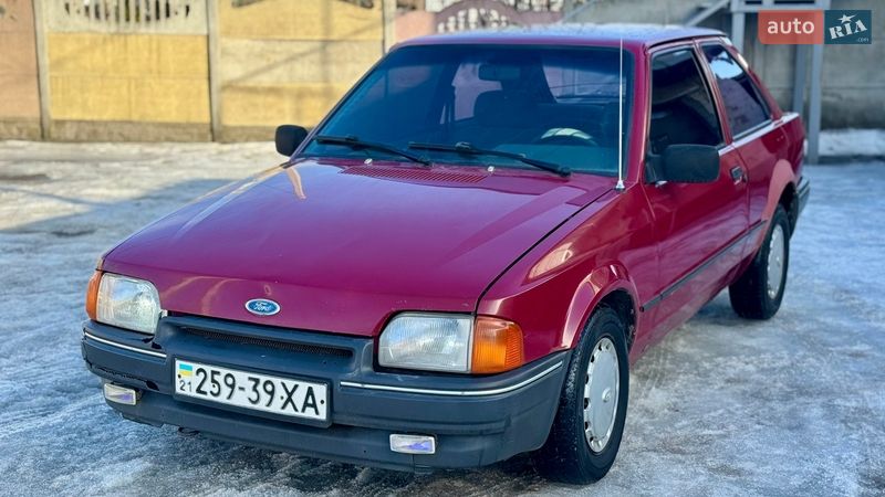 Хэтчбек Ford Escort 1990 в Харькове