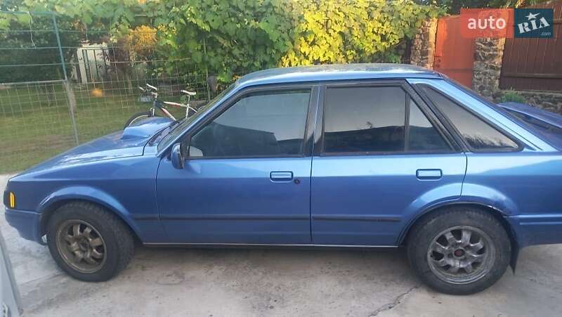 Хэтчбек Ford Escort 1989 в Киеве фото Хэтчбек Ford Escort 1989 в Киеве