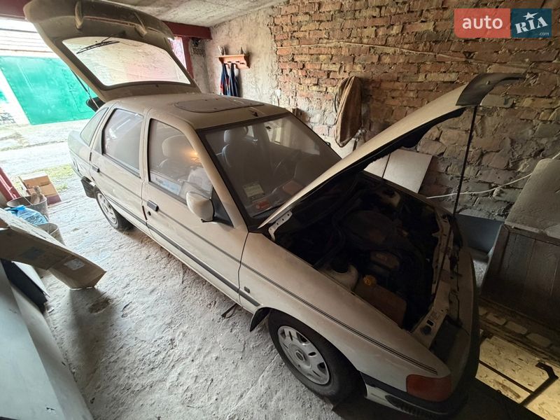 Хетчбек Ford Escort 1991 в Броварах фото 2 Хетчбек Ford Escort 1991 в Броварах