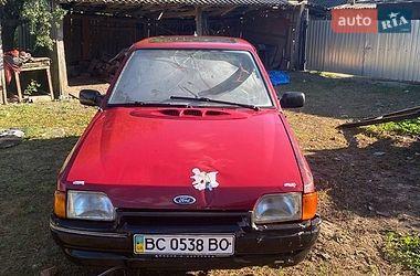 Хэтчбек Ford Escort 1989 в Бродах