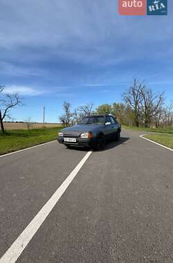 Ліфтбек Ford Escort 1988 в Ізмаїлі