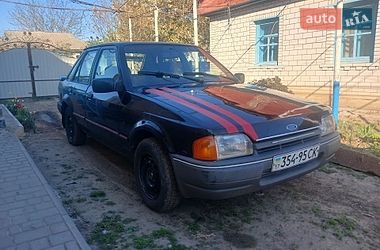 Хетчбек Ford Escort 1989 в Бершаді