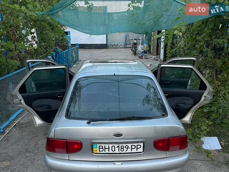 Ford Escort 1996