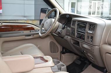 Внедорожник / Кроссовер Ford Excursion 2001 в 