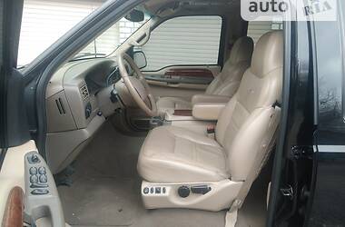 Позашляховик / Кросовер Ford Excursion 2000 в 