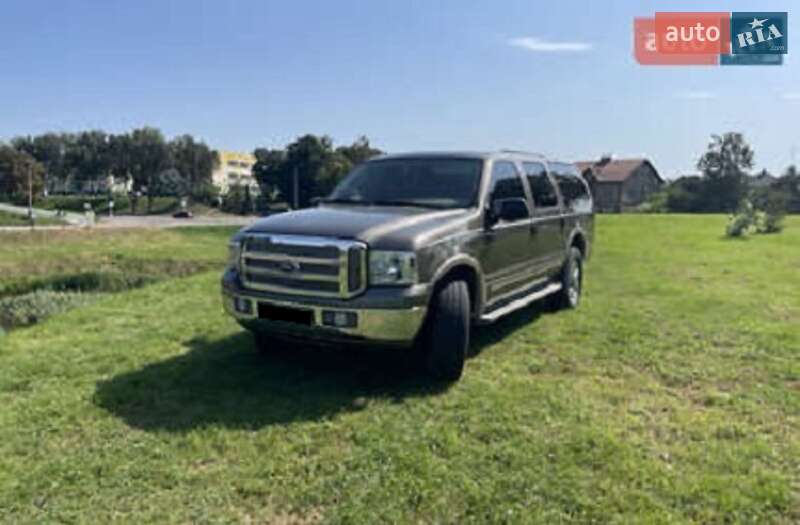 Внедорожник / Кроссовер Ford Excursion 2004 в 