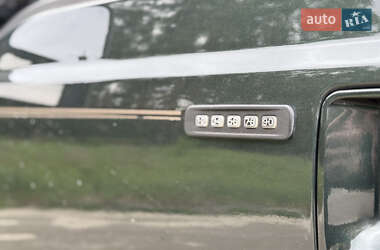 Внедорожник / Кроссовер Ford Excursion 2001 в 
