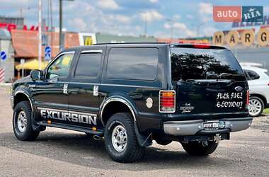 Внедорожник / Кроссовер Ford Excursion 2005 в 