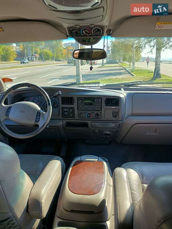 Позашляховик / Кросовер Ford Excursion 2000 в Запоріжжі