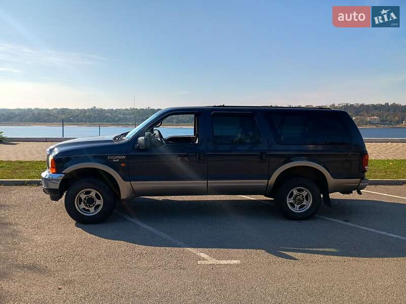 Позашляховик / Кросовер Ford Excursion 2000 в Запоріжжі