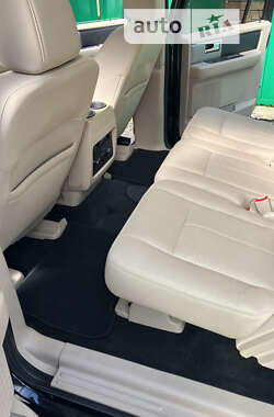 Внедорожник / Кроссовер Ford Expedition 2015 в 