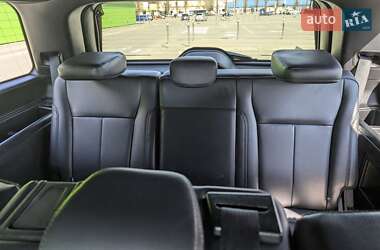 Позашляховик / Кросовер Ford Expedition 2019 в 