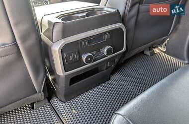 Позашляховик / Кросовер Ford Expedition 2019 в 