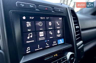 Позашляховик / Кросовер Ford Expedition 2019 в 