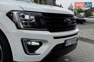 Внедорожник / Кроссовер Ford Expedition 2021 в 