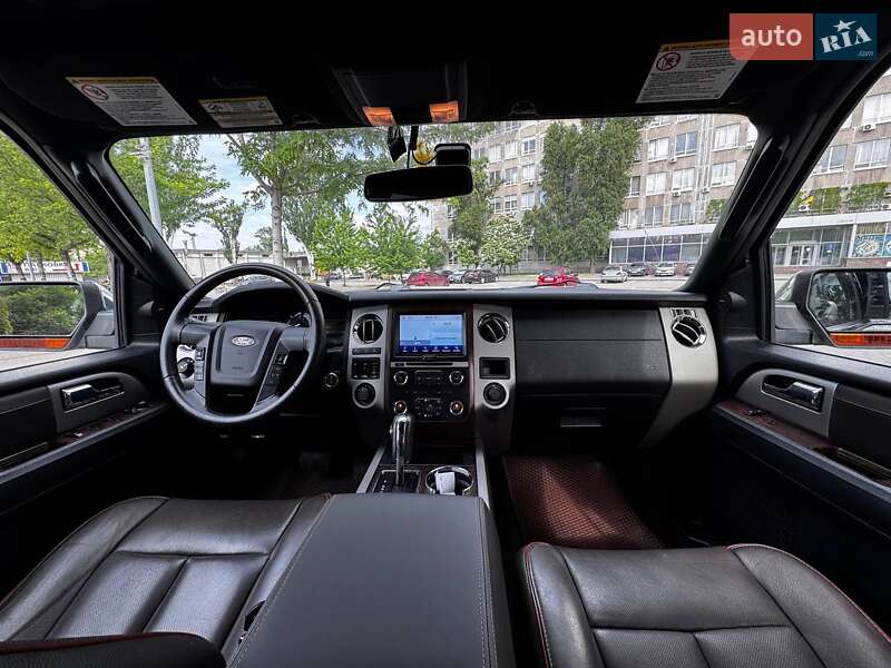 Позашляховик / Кросовер Ford Expedition 2016 в Дніпрі
