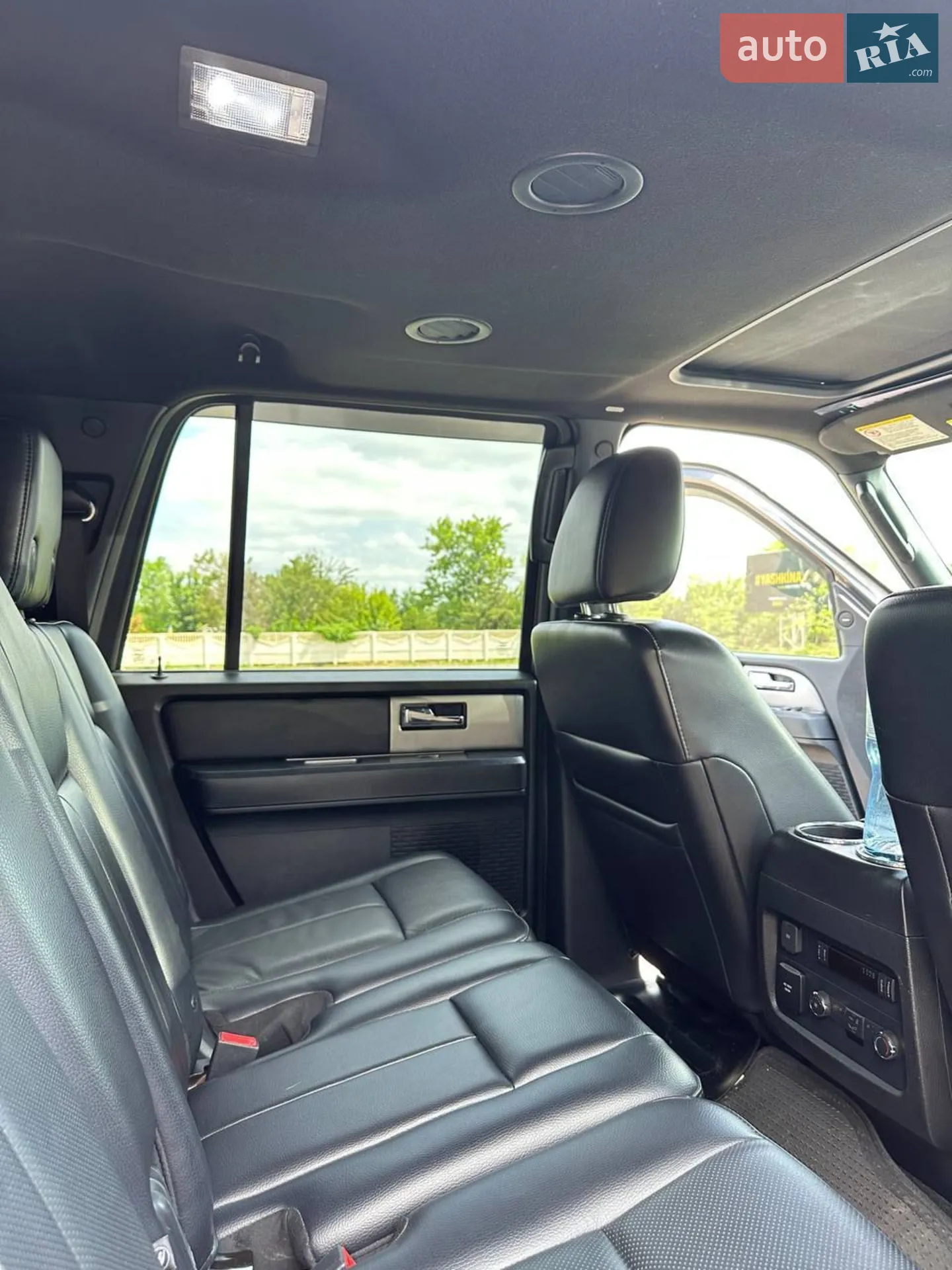 2017 Ford Expedition - мініатюра 23