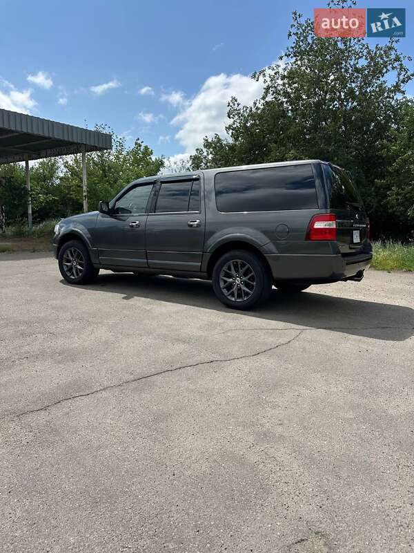 Внедорожник / Кроссовер Ford Expedition 2017 в Первомайске