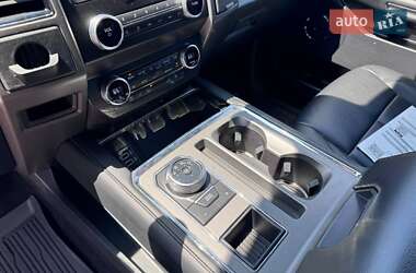 Внедорожник / Кроссовер Ford Expedition 2019 в 