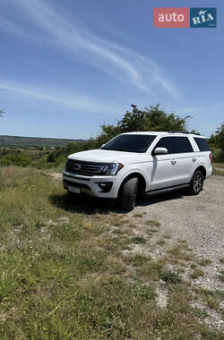 Внедорожник / Кроссовер Ford Expedition 2019 в 