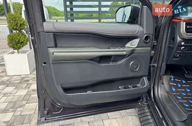 Позашляховик / Кросовер Ford Expedition 2022 в 