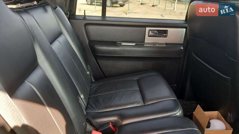 Позашляховик / Кросовер Ford Expedition 2016 в Києві фото 66 Позашляховик / Кросовер Ford Expedition 2016 в Києві