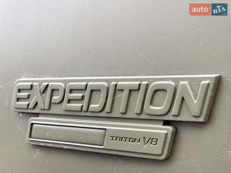 Внедорожник / Кроссовер Ford Expedition 1999 в Киеве