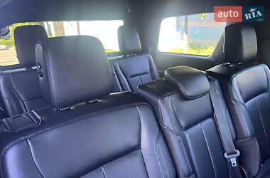 Позашляховик / Кросовер Ford Expedition 2019 в 