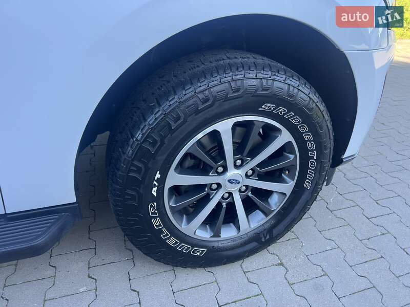 Внедорожник / Кроссовер Ford Expedition 2019 в Ровно
