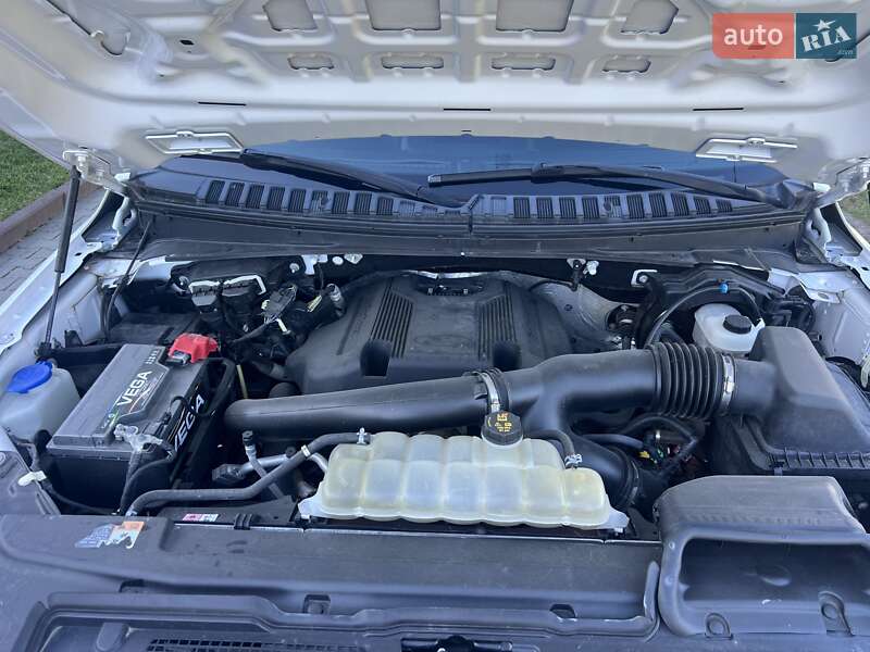 Внедорожник / Кроссовер Ford Expedition 2019 в Ровно