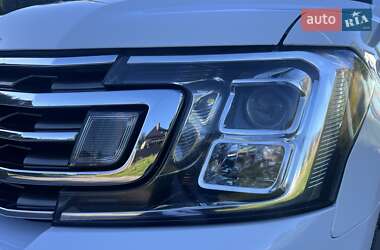 Позашляховик / Кросовер Ford Expedition 2019 в 
