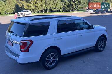 Позашляховик / Кросовер Ford Expedition 2019 в 