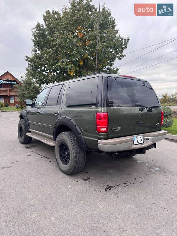 Внедорожник / Кроссовер Ford Expedition 2000 в Виноградове