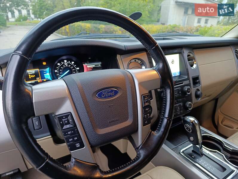 Позашляховик / Кросовер Ford Expedition 2016 в Києві фото 9 Позашляховик / Кросовер Ford Expedition 2016 в Києві