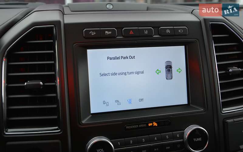 Внедорожник / Кроссовер Ford Expedition 2020 в Киеве