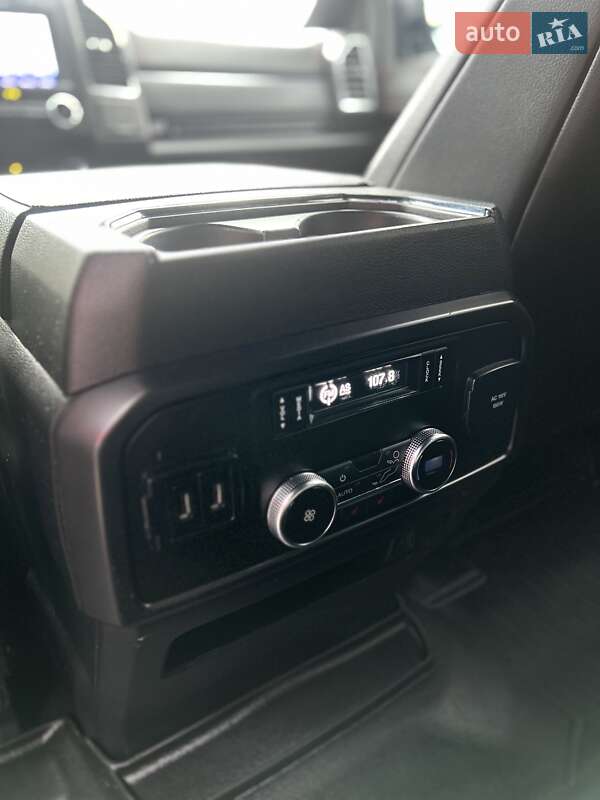 Позашляховик / Кросовер Ford Expedition 2019 в Рівному фото 24 Позашляховик / Кросовер Ford Expedition 2019 в Рівному