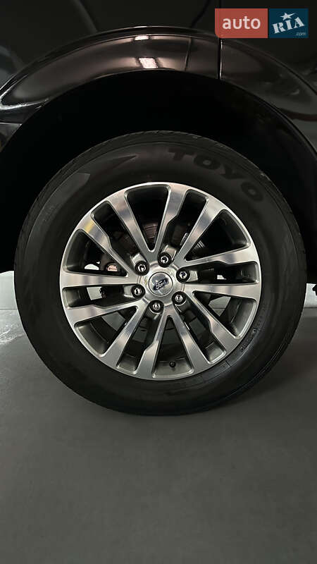 Позашляховик / Кросовер Ford Expedition 2018 в Дніпрі