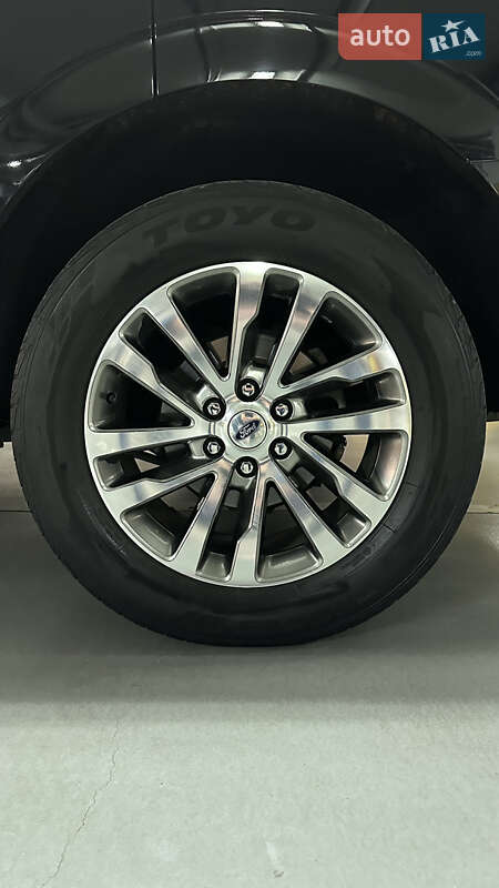 Позашляховик / Кросовер Ford Expedition 2018 в Дніпрі