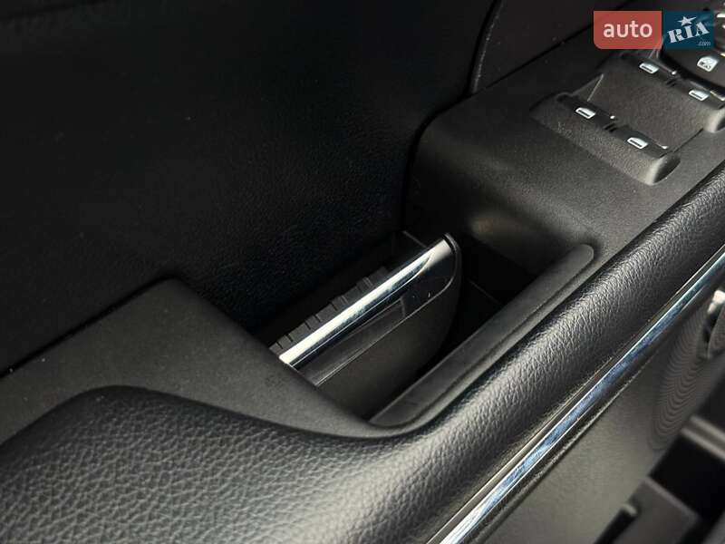 Позашляховик / Кросовер Ford Expedition 2019 в Рівному