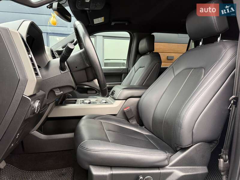 Позашляховик / Кросовер Ford Expedition 2019 в Рівному