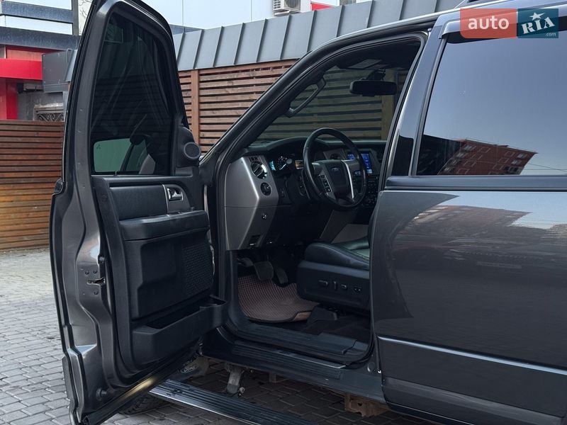Позашляховик / Кросовер Ford Expedition 2017 в Одесі