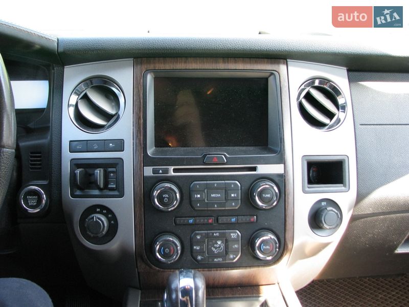 Внедорожник / Кроссовер Ford Expedition 2016 в Днепре