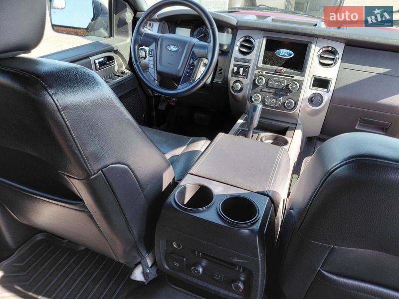 Внедорожник / Кроссовер Ford Expedition 2016 в Киеве
